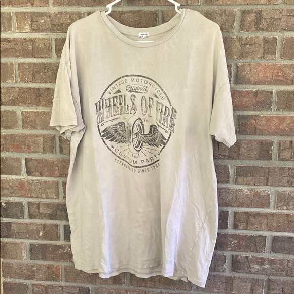 Garage Other - Garage Vintage Unisex Crew Neck Motorcycle Graphic Tee